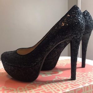 Giani Bini heels size 6, stunning!